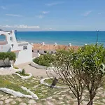 Fisherman\'S House, 1St Line Of Sea